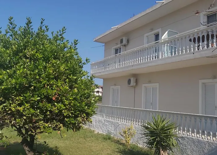 Tina & Anna Apartman *