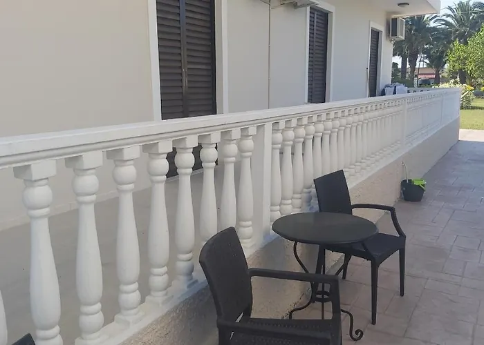 Tina & Anna Apartman *