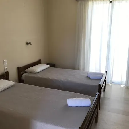 Tina & Anna * Laganas